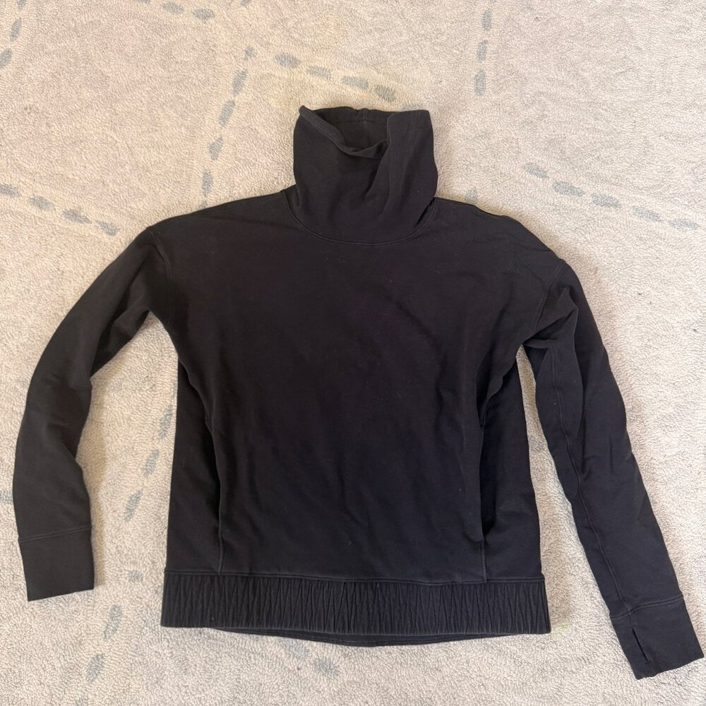 Lululemon Stress Less Funnel Neck Sweatshirt Size 6